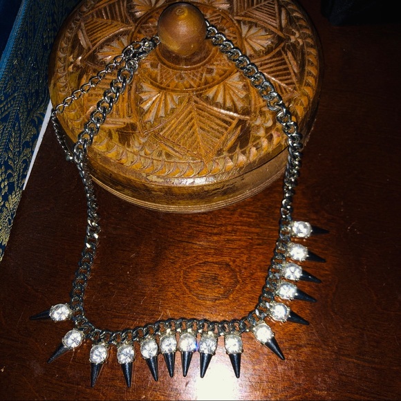 Express Jewelry - Express Statement Necklace